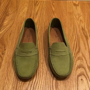 Green suede loafers EUC